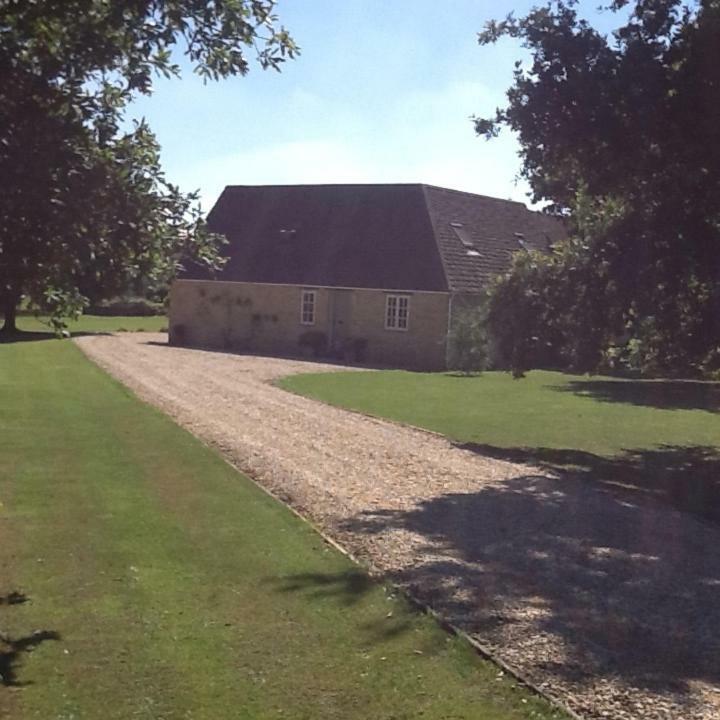 Gardeners Cottage Crudwell Εξωτερικό φωτογραφία